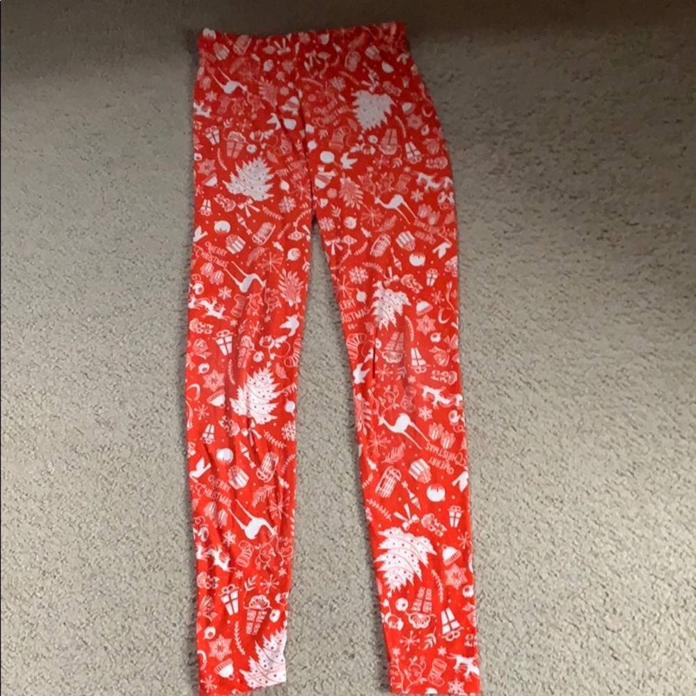 Red and White Christmas Design Leggings